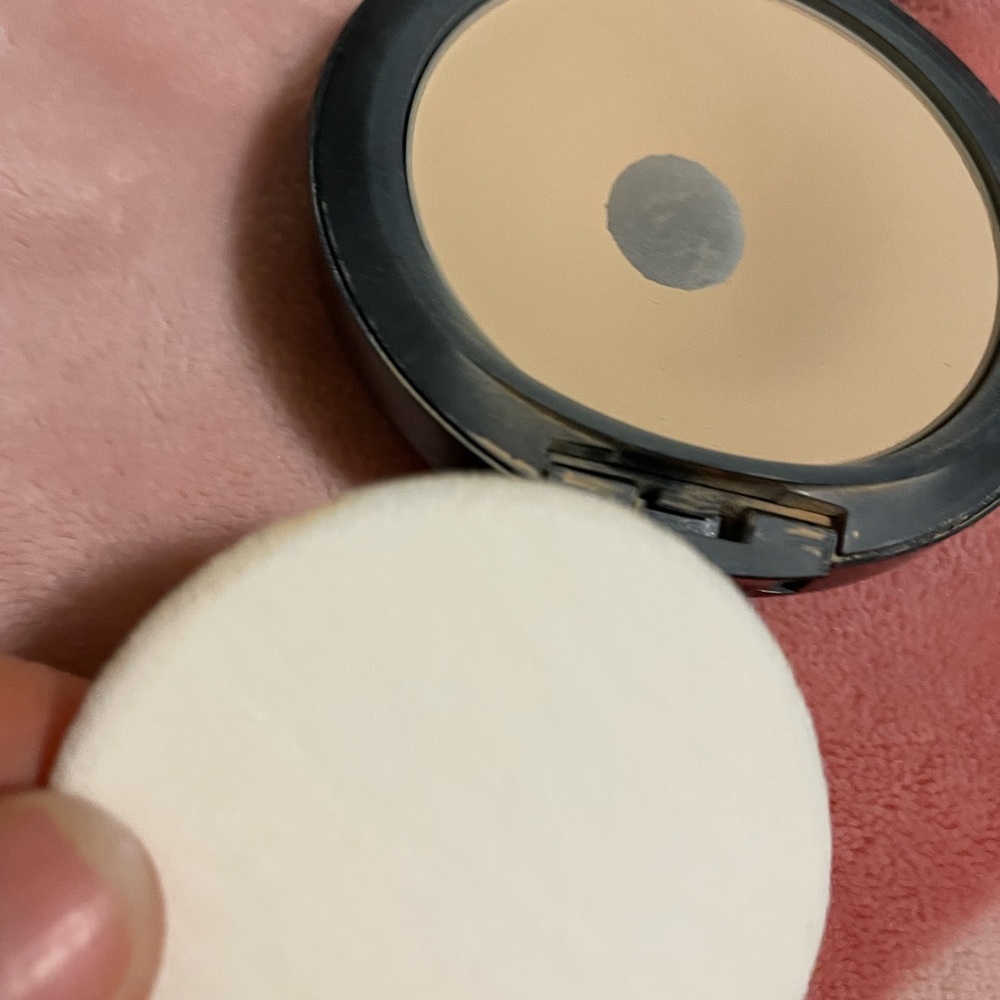 MAC Powder Compact Bundle - Picture 7 of 13